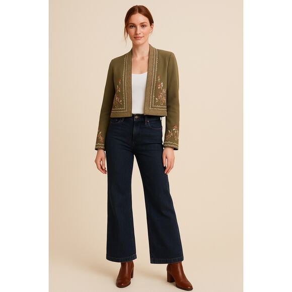 BCBGMaxAzria Jackets & Blazers - BCBGMAXAZRIA Green Embroidered Cropped Jacket Size XS